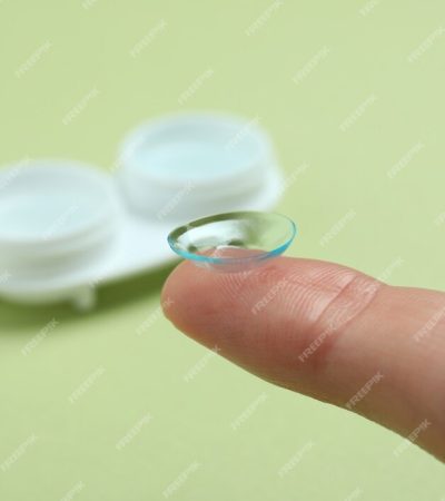 concept-contact-lenses-eyes-health-care_185193-49879-1.jpg